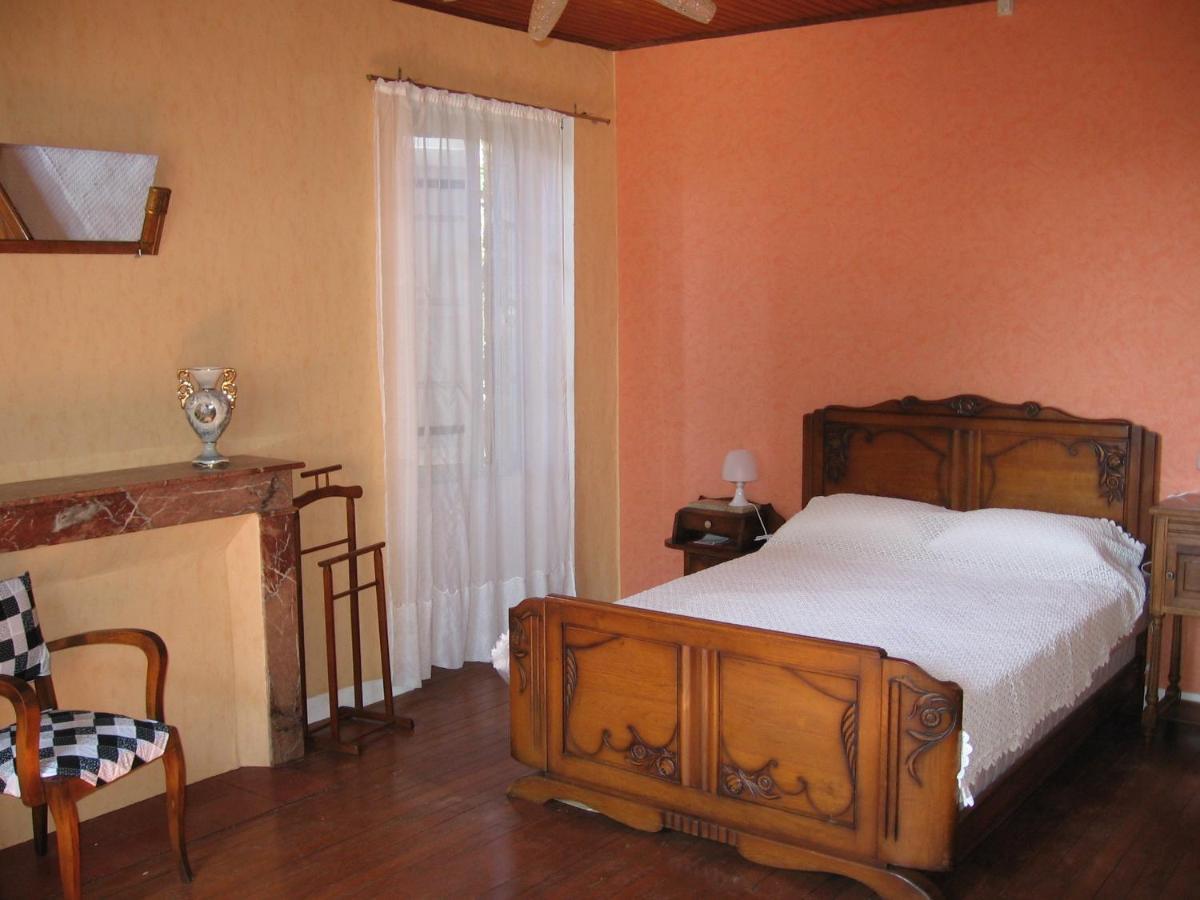 Maison De Campagne Les Chenes. Panjas Dış mekan fotoğraf